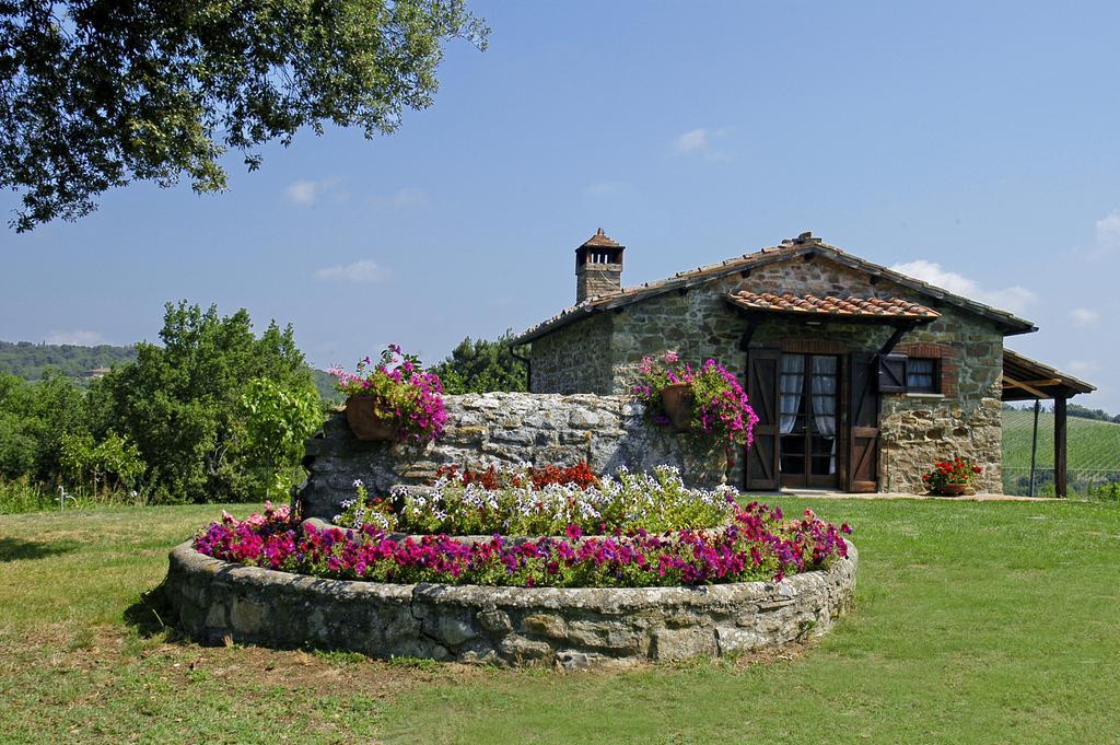 Bed & Breakfast Antico Casale San Lorenzo Ponte A Bozzone Buitenkant foto